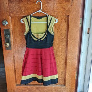 Wow Couture - Size Medium - Black/Red/Green Dress - CUTE!